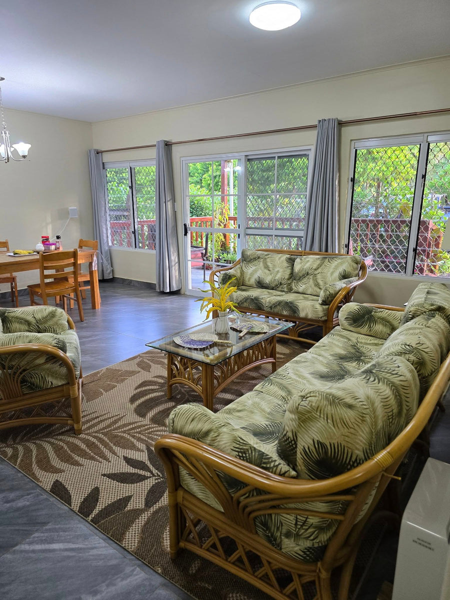 SOLD - ULULOLOA 2 Bedroom & 2 Bathroom house on 3\4 acre section.
