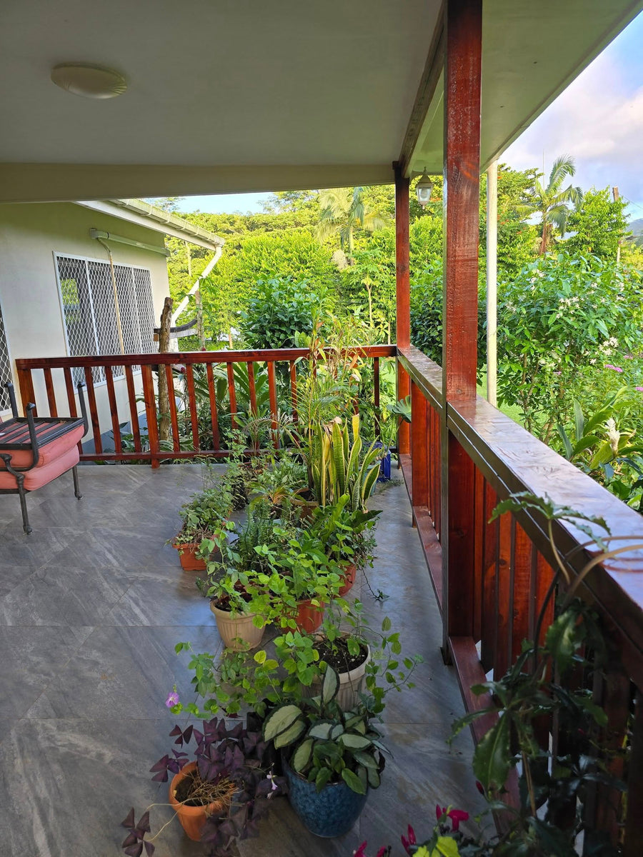 SOLD - ULULOLOA 2 Bedroom & 2 Bathroom house on 3\4 acre section.