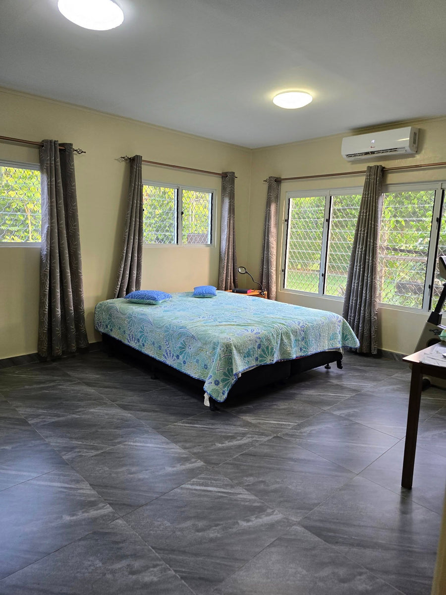 SOLD - ULULOLOA 2 Bedroom & 2 Bathroom house on 3\4 acre section.